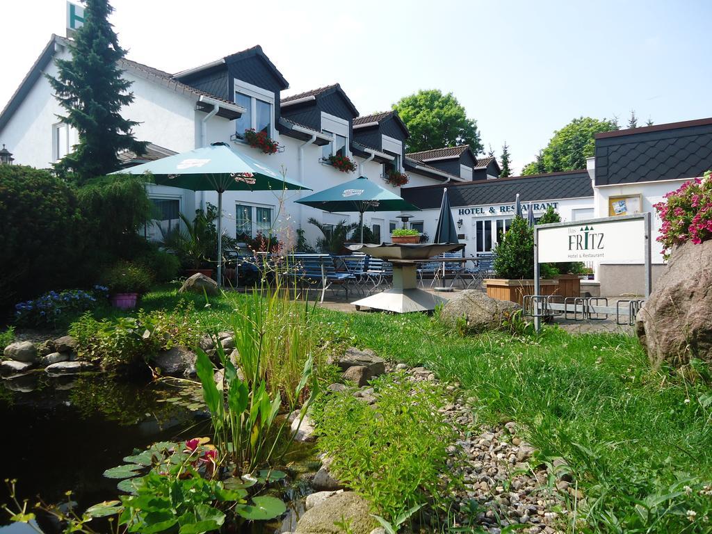 Das Fritz Hotel Schwerin Schoene Lage Im Gruenen Mit Regionaler Kueche Kostenfreien Parkplaetzen Und E Ladestation エクステリア 写真