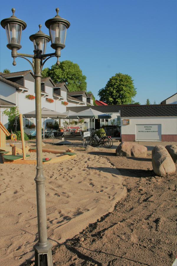Das Fritz Hotel Schwerin Schoene Lage Im Gruenen Mit Regionaler Kueche Kostenfreien Parkplaetzen Und E Ladestation エクステリア 写真